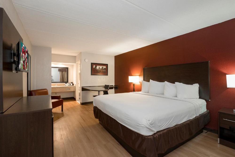 Superior King Room Non-Smoking interior